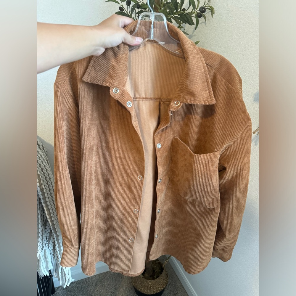 Ribbed button down shirt!